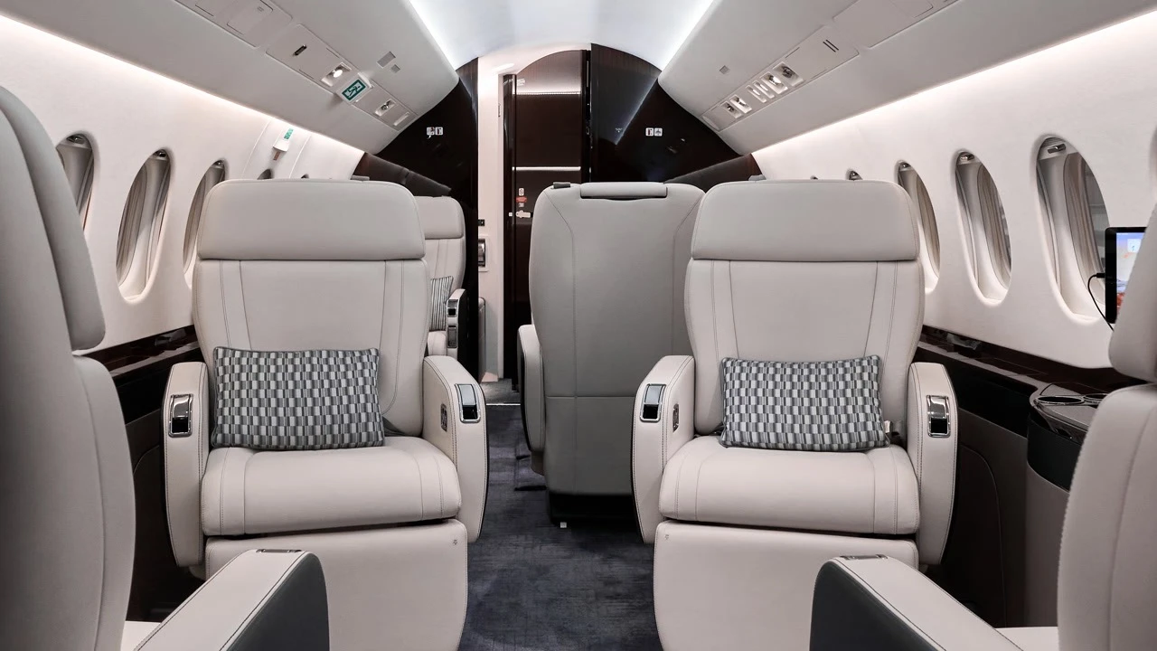 Falcon 2000LXS gallery 4