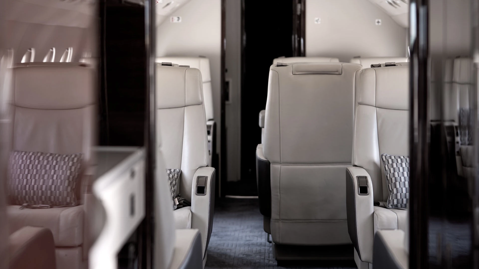 Falcon 2000S gallery 5